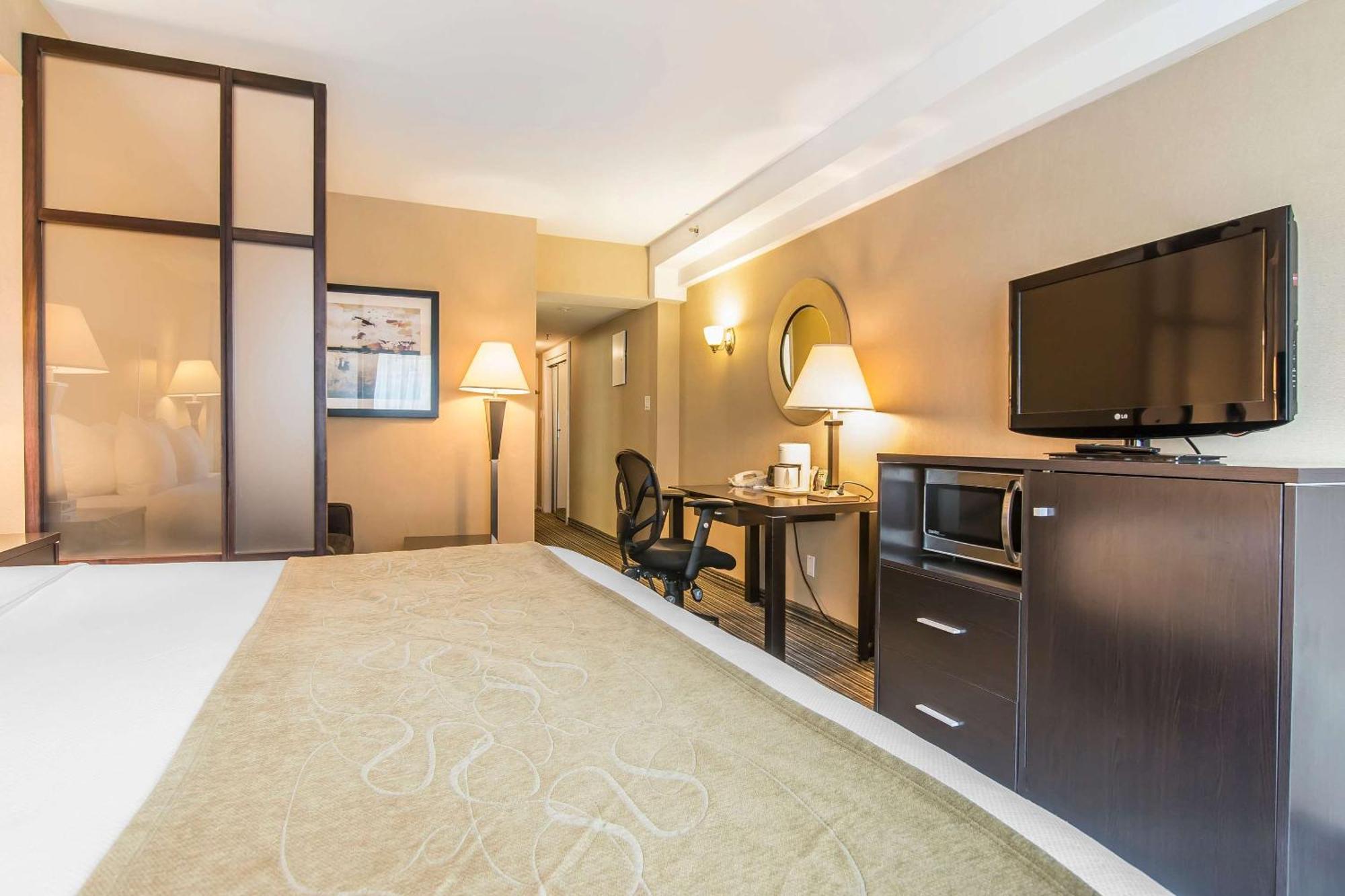 Comfort Suites Downtown Montréal Exteriör bild
