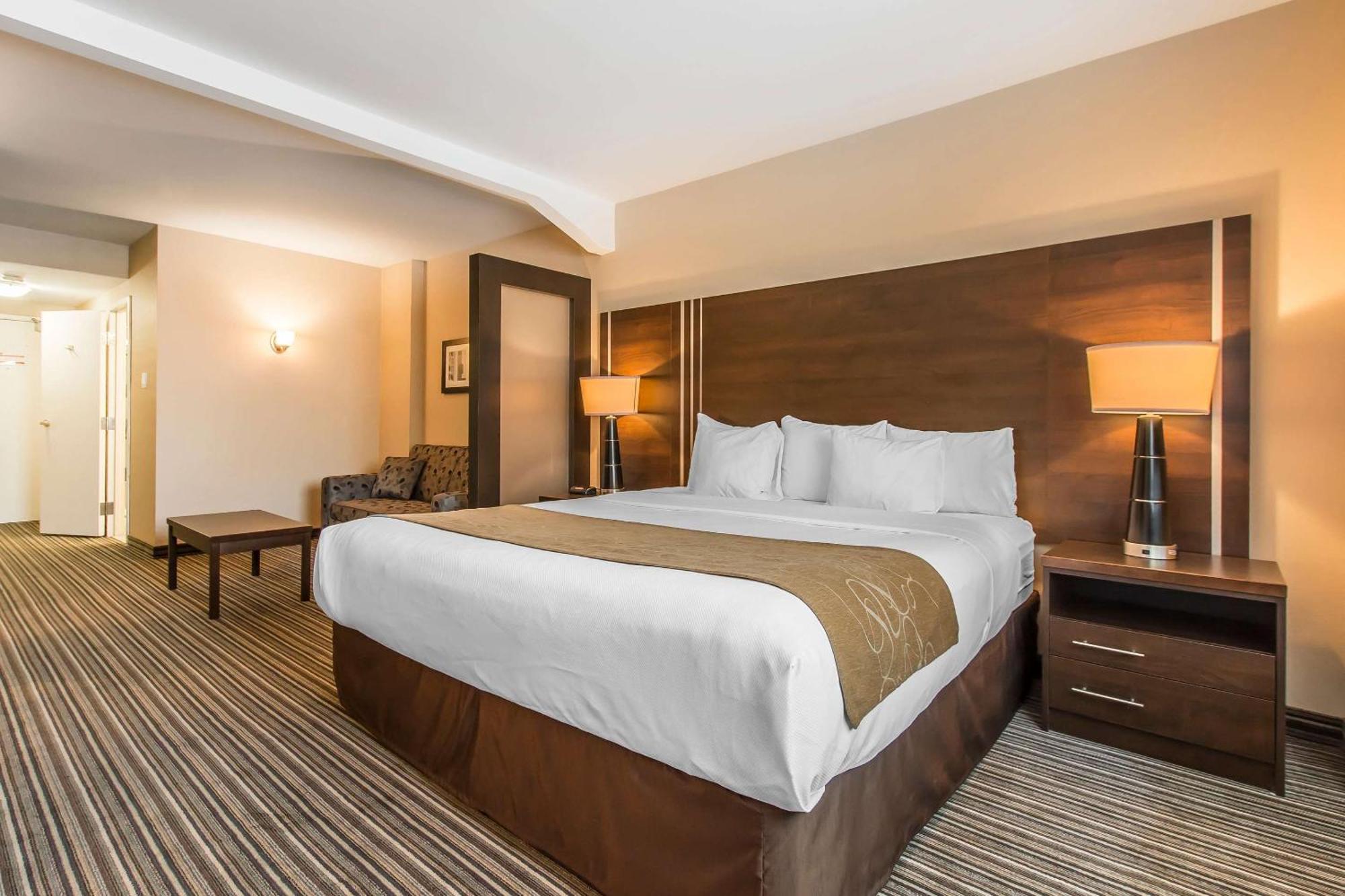 Comfort Suites Downtown Montréal Exteriör bild