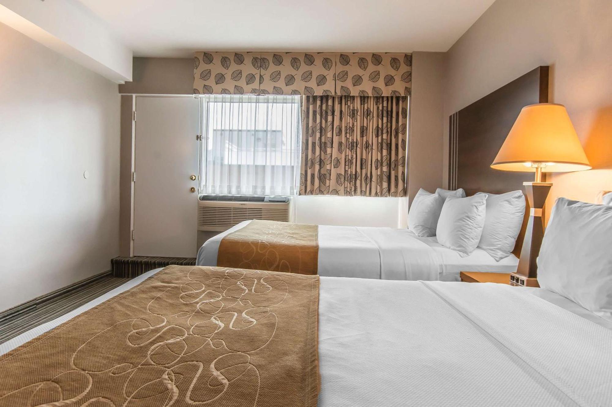 Comfort Suites Downtown Montréal Exteriör bild